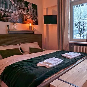 Au Petit Bois Apartment